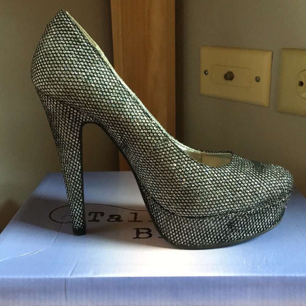 High heels - Picture 2 of 7